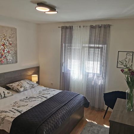 Апартаменти Apartman Maria, Ciovo Трогір Екстер'єр фото